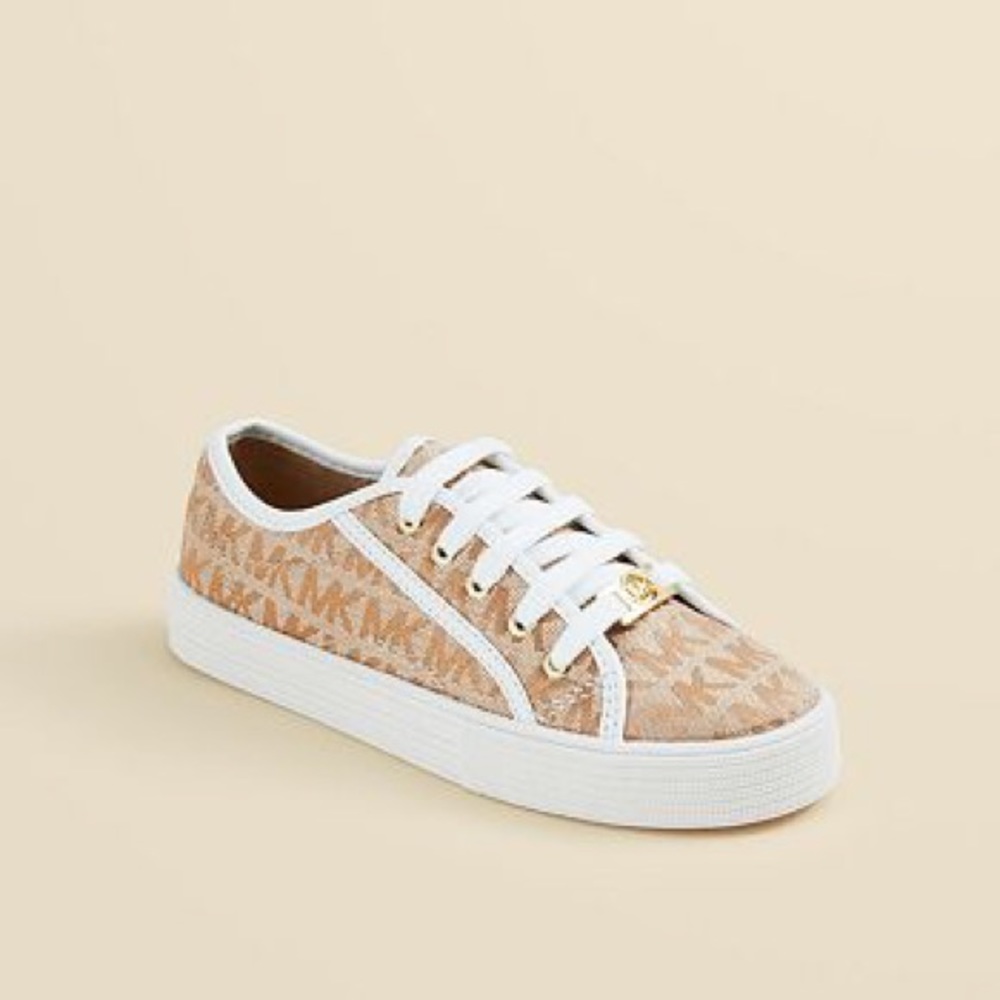Michael Kors size US 5